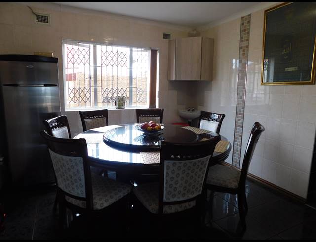 4 BEDROOM HOUSE FOR SALE IN ARENA PARK